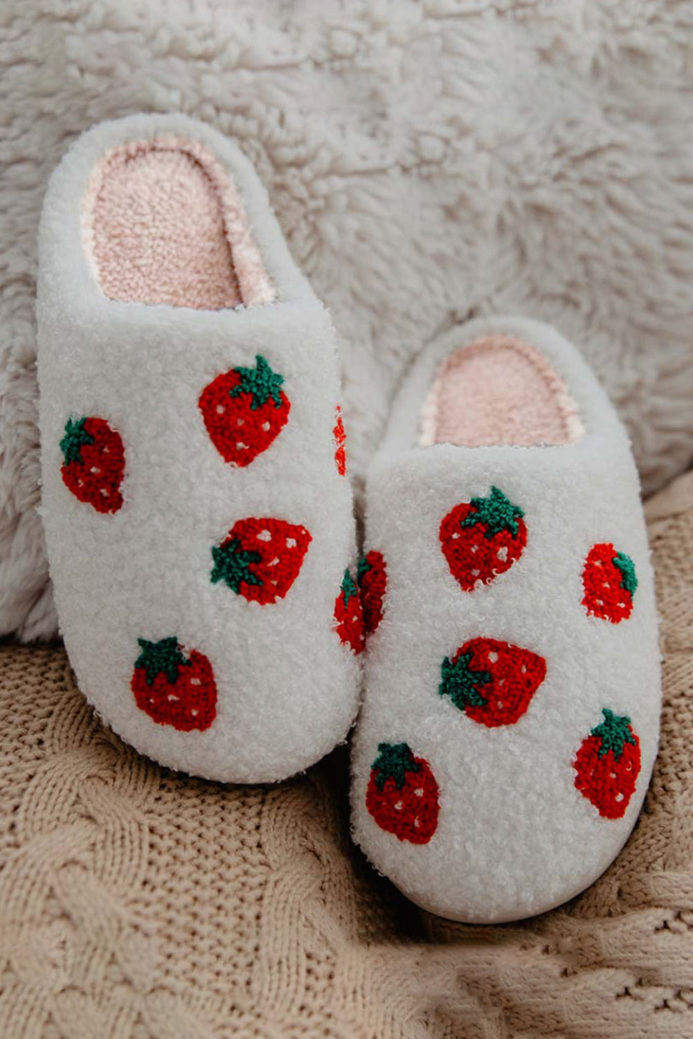 White Cute Fuzzy Strawberry Pattern Home Slippers