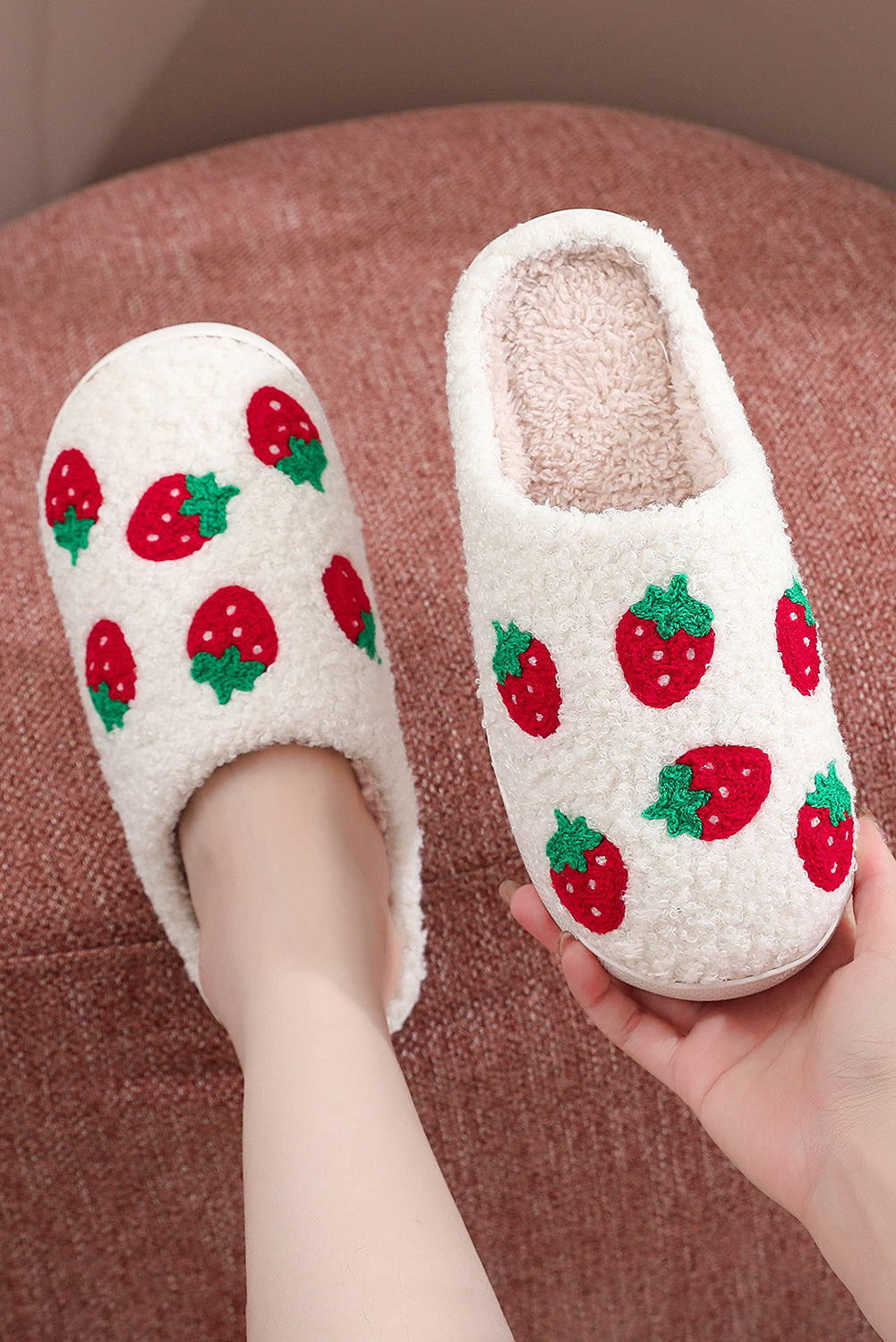 White Cute Fuzzy Strawberry Pattern Home Slippers